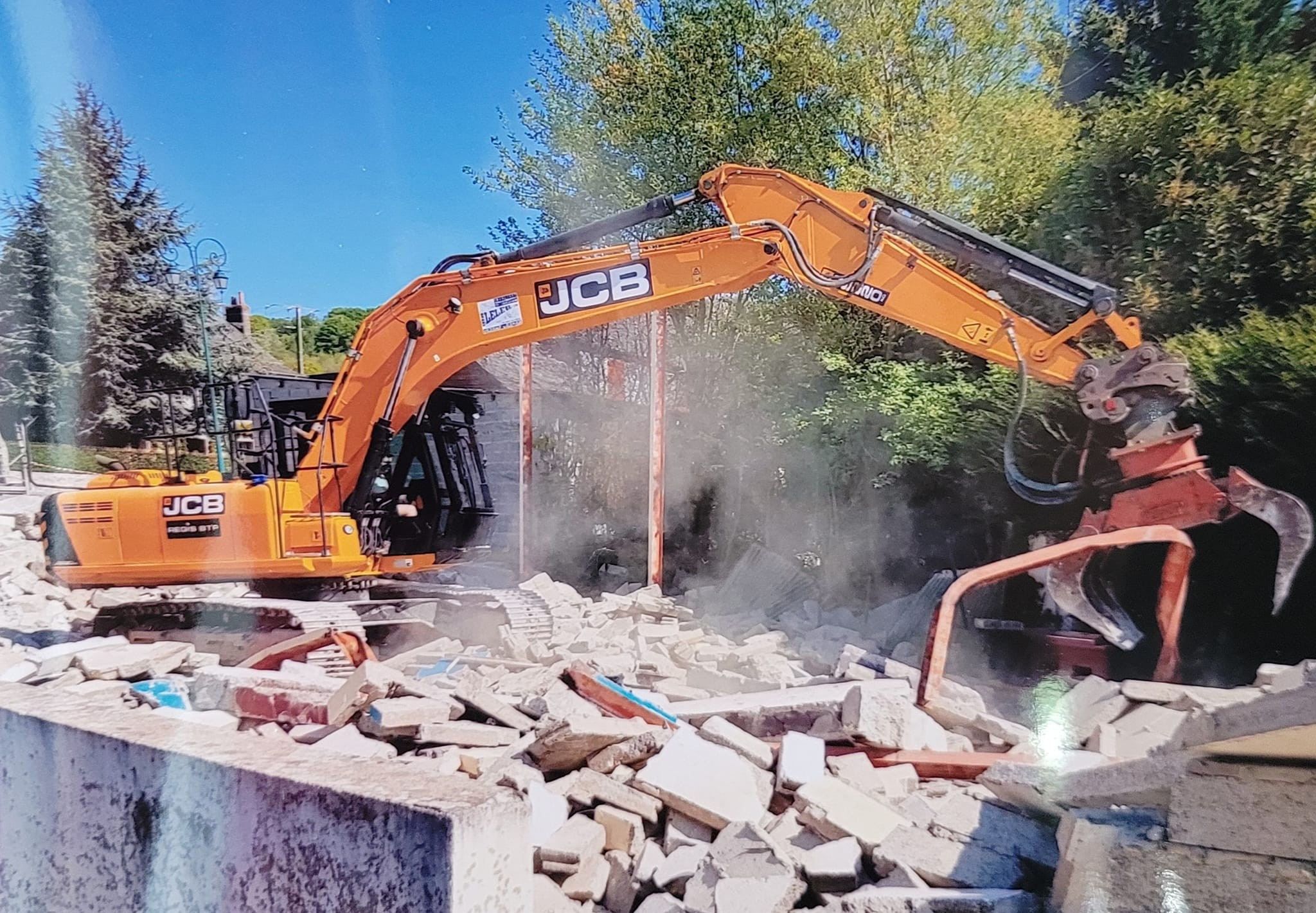 Ancienne salle en cours de demolition 3