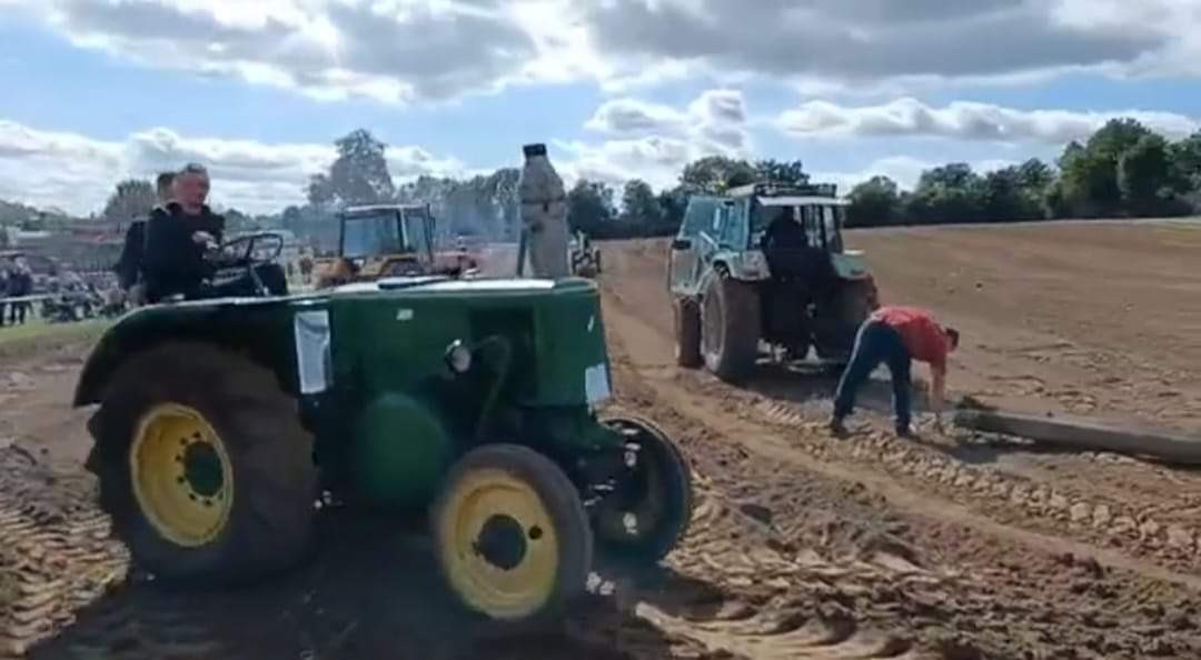 Exposition tracteurs