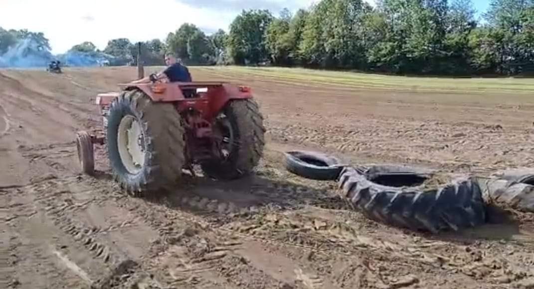 Exposition tracteurs