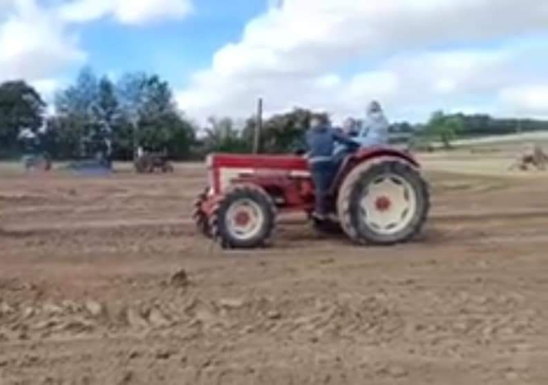 Exposition tracteurs