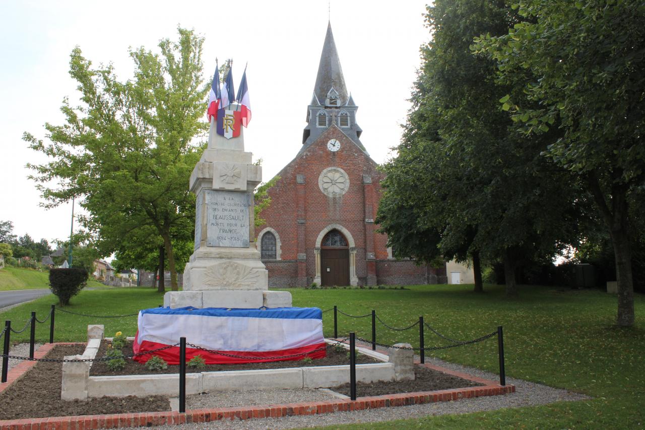 L'église et le monument aux morts