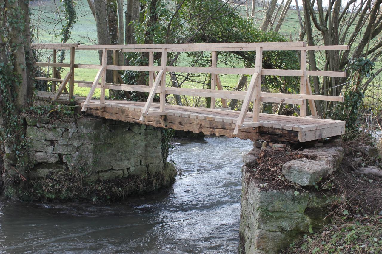 Passerelle sur la Béthune - Chemin de st-Jouarre